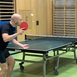 OÖ Tischtennis-Landesmeisterschaften in Lenzing. Benjamin Huebmer schafft die Sensation!